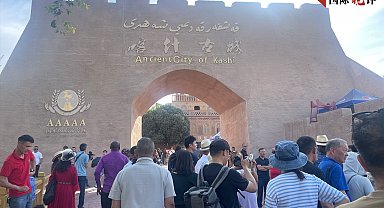 Yabancı büyükelçiler Xinjiang'ı kendi gözleriyle gördü