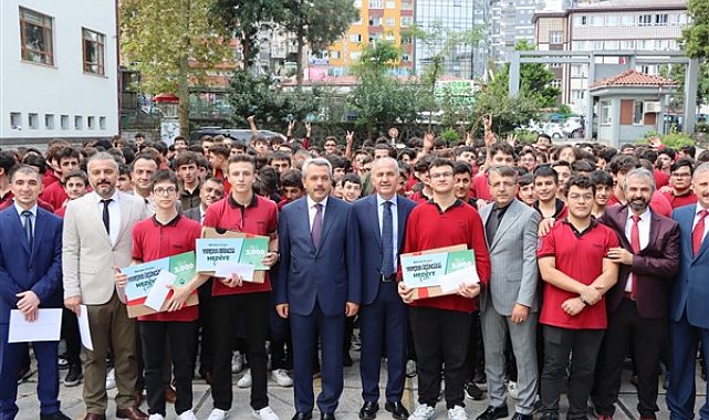 15. MEB Robot Yarışması’nda derece elde eden öğrencilere ödülleri takdim edildi