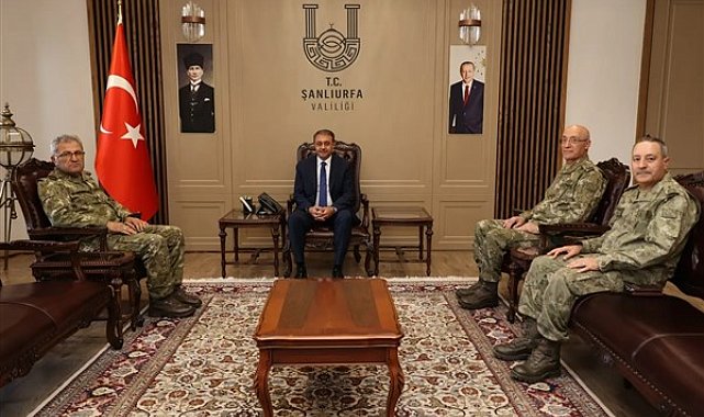 2. Ordu komutanı Tokel, Şanlıurfa Valisi Şıldak’ı makamında ziyaret etti