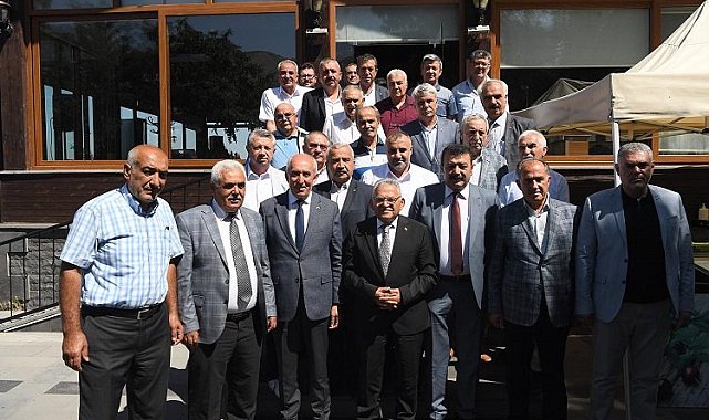 41 esnaf başkan Memduh Büyükkılıç'la buluştu