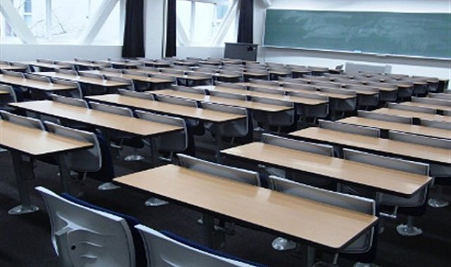 Adalet Bakanı Tunç Kastamonu'da mezun olduğu liseyi ziyaret etti