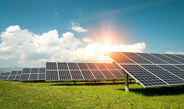 Anavarza Bal, güneş enerjisi santralıyla yılda 700 bin kilowatt enerji üretecek