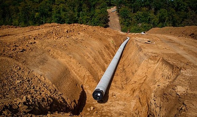Bakan Bolat, Iğdır-Nahçıvan doğalgaz boru hattı temel atma törenine katıldı