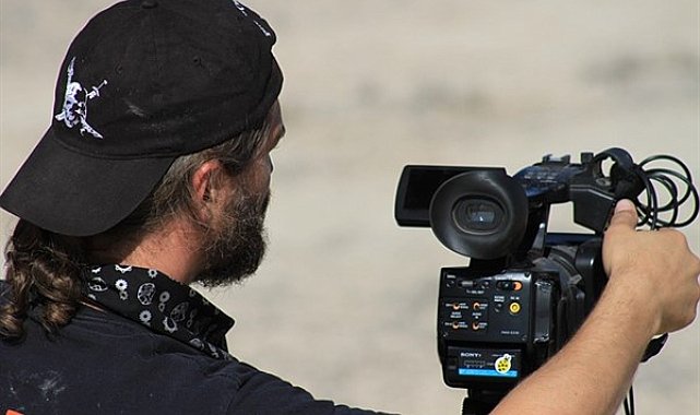 Bakan Ersoy, yönetmen Nuri Bilge Ceylan ile görüştü
