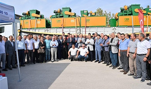 Balıkesir'de 12 ilçeye tohum temizleme makinesi hibe edildi
