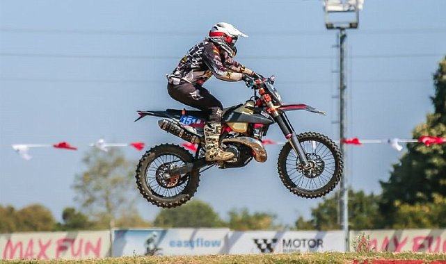 Enduroda kupalar sahiplerini buldu