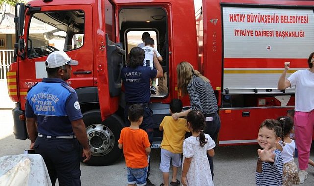 Hatay İtfaiyesi'nden farkındalık tatbikatı