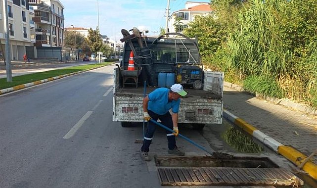 İtfaiyeden sel mesaisi