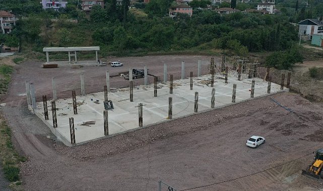 Karamürsel terminal binası yükseliyor