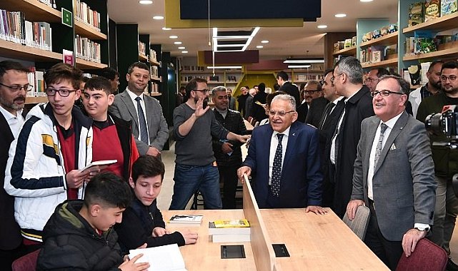 Kayseri Büyükşehir kütüphanelerine yoğun ilgi