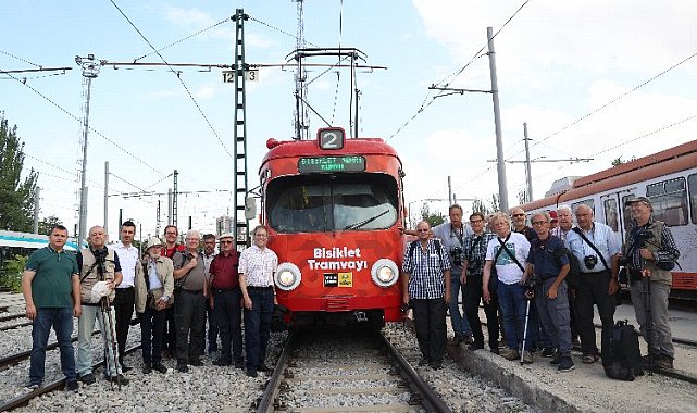 Konya'nın bisiklet tramvayı ilgi gördü