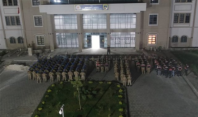 Şanlıurfa'da kaçak silah ve mühimmat operasyonu