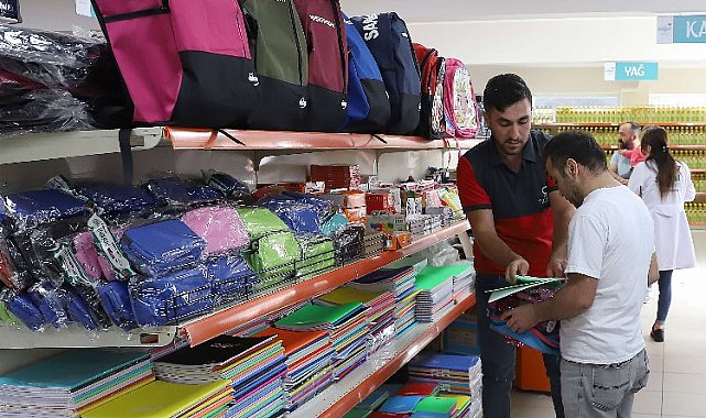 Sosyal marketten öğrencilere destek