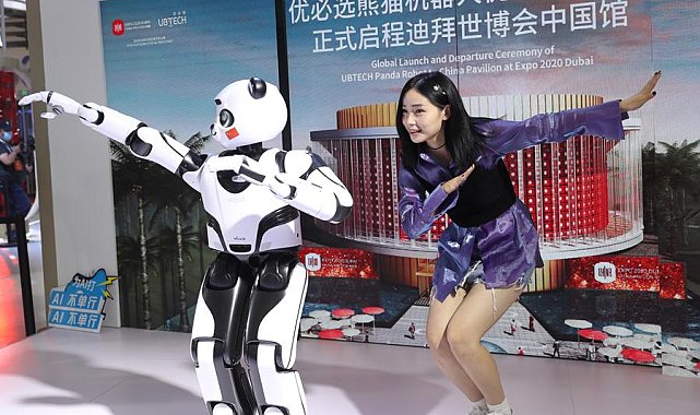 Ticaret Fuarı’na insansı robotlar ve sürücüsüz taksiler damga vurdu