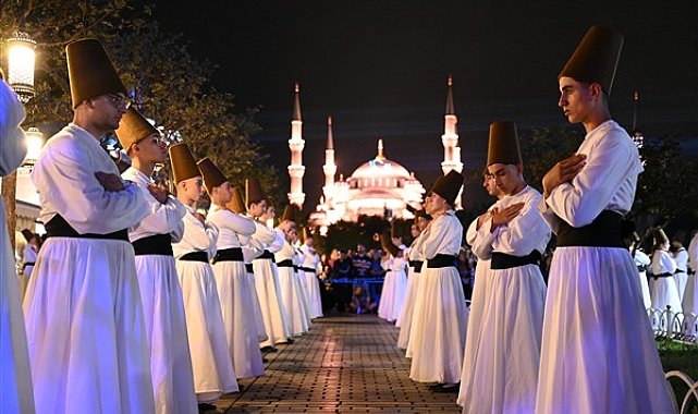 750 semazen Sultanahmet Meydan'ında Sema Ayin-i Şerifi gerçekleştirdi