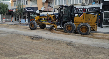Afyonkarahisar'da Yol ve kaldırım çalışmaları çileye dönüştü