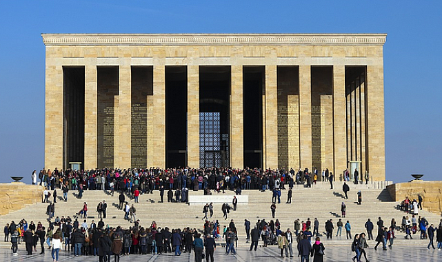 Anıtkabir'e Cumhuriyetin 100. yılında rekor ziyaret