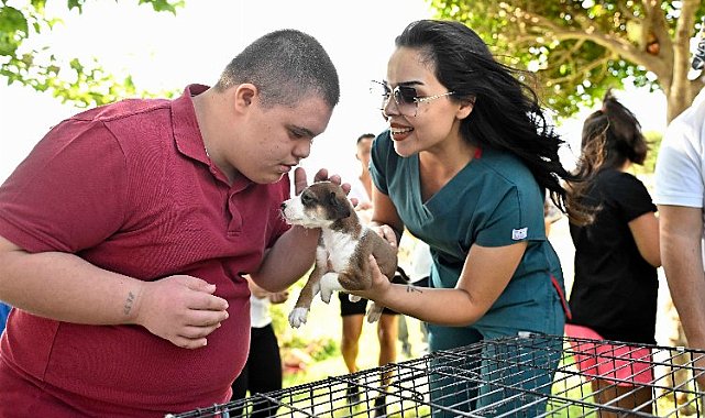 Antalya Muratpaşa'da özel çocuklardan özel besleme