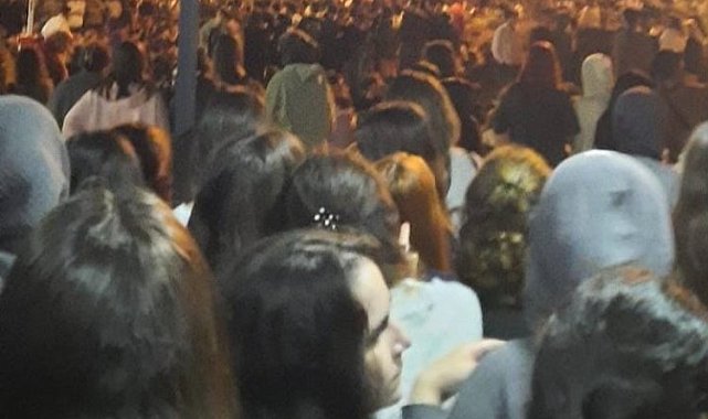 Antalya'da yurtlarda Zeren Ertaş protestosu
