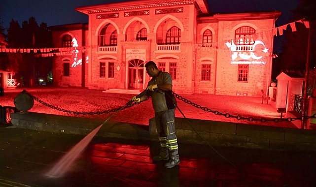 Başkent 29 Ekim Cumhuriyet Bayramı’na kent temizliği ile hazır
