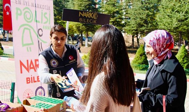 Bilecik Emniyeti üniversitelileri 5 gün boyunca bilgilendirdi