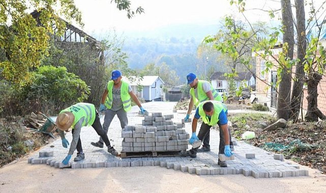 Bursa İnegöl'de kırsalın sokakları parke taşla kaplanıyor