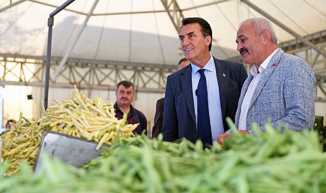 Bursa Osmangazi'de Başkan Dündar, pazarcı esnafla buluştu