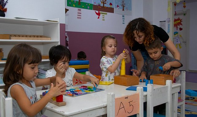 Çocuk gelişim merkezleri rehber oluyor
