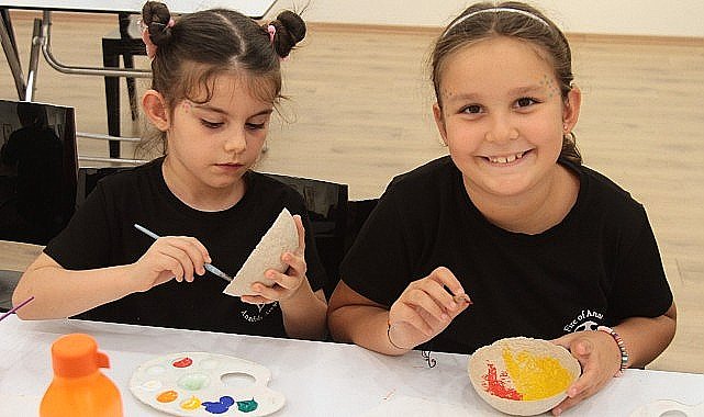 Çocuklar için 'Kağıt Hamurundan Kap Boyama Atölyesi'