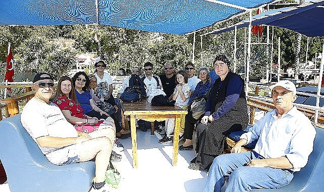 Denizli Acıpayam'dan gelen özel bireyler Antalya'ya hayran kaldı