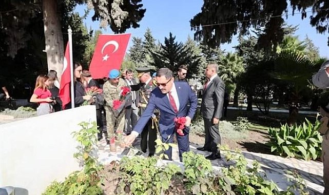 Hatay Valisi Masatlı, Antakya Şehitliğini ziyaret etti