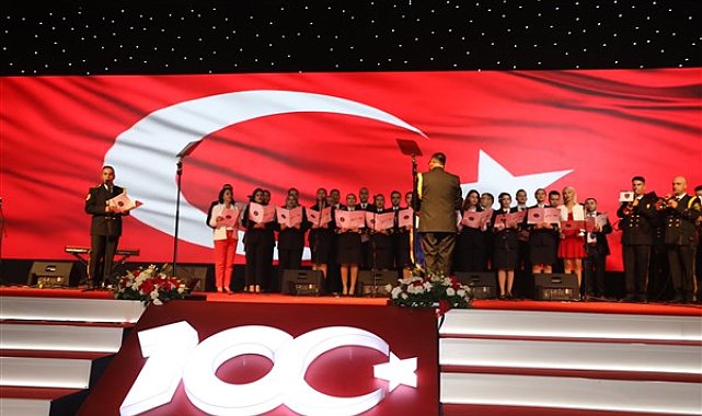 İstanbul Tersanesi Komutanlığı, 100. yıl etkinliğinde marş seslendirdi