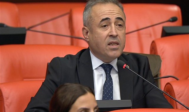 Karatutlu: “Soğuk nedeniyle evlerine giremeyen birçok vatandaş mağduriyet yaşamaktadır”