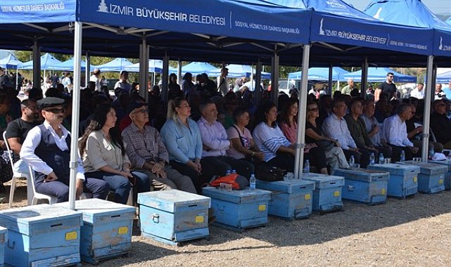 Kemalpaşa Dereköy Bal Festivali'nin bu yıl 8'incisi düzenlendi