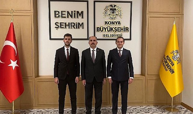 Konya Büyükşehir Belediyesi Gençlik Meclisi Başkanlığı'nı Devralan Kilci ve Önceki Başkan Tekin Başkan Altay'ı Ziyaret Etti