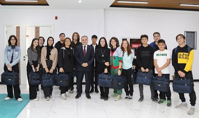 Lise Öğrencileri ERÜ'yü ziyaret etti