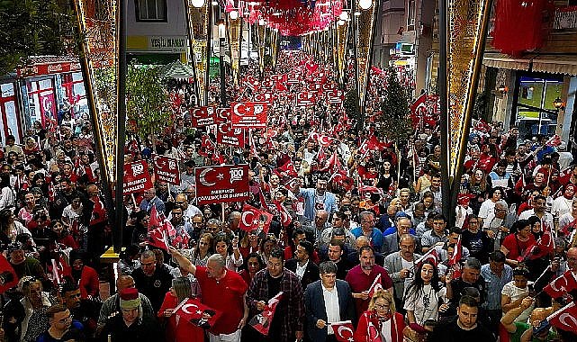Menemen'de cumhuriyet kutlamaları fark yarattı