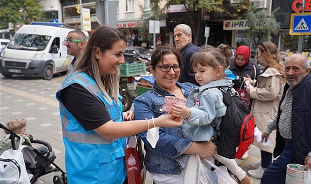 Orhangazi Belediyesi Beyazmasa ekipleri kız çocuklarına özel etkinlik düzenledi