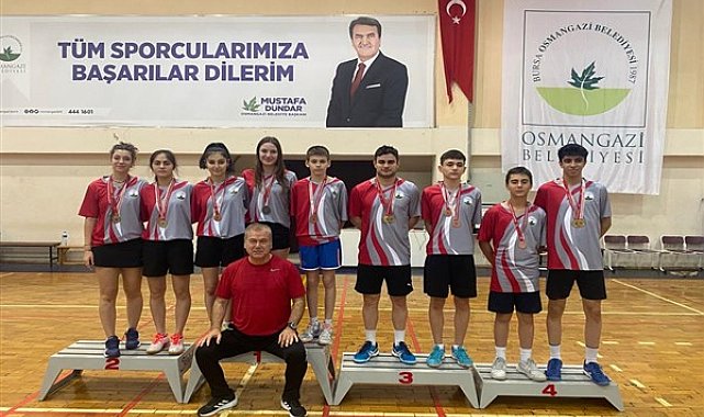 Osmangazi Belediyespor Badminton sporcuları 5 şampiyonluk elde etti