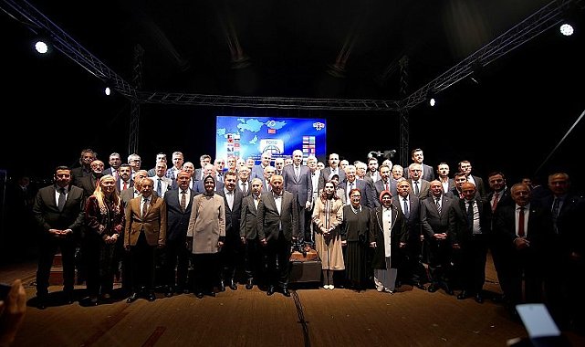 TDBB 20. Yıl Programı'na Numan Kurtulmuş da katıldı
