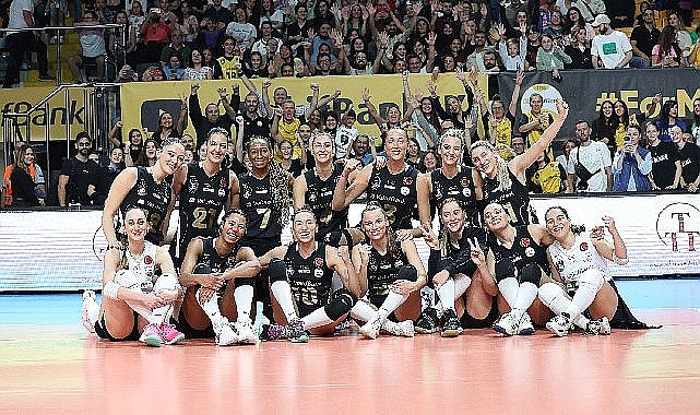 VakıfBank, Galatasaray Daikin'e set vermedi