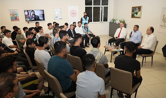 Vali Şıldak, üniversite öğrencilerini dinledi