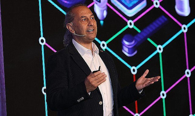Yapay Zekâ Ekosistemi Türkiye Yapay Zekâ Zirvesi'nde Bir Araya Geldi