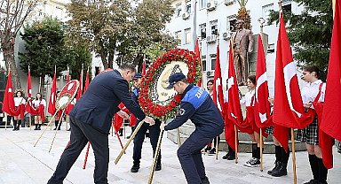 85 yıllık hasretin sirenleri Karşıyaka'nın dört bir yanında duyuldu