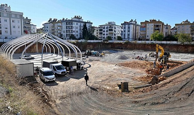 Antalya'da Deniz Baykal Spor Tesisleri şekilleniyor