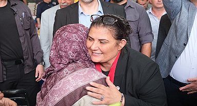 Aydın Büyükşehir Belediye Başkanı Özlem Çerçioğlu Sökeli vatandaşlarla buluştu.