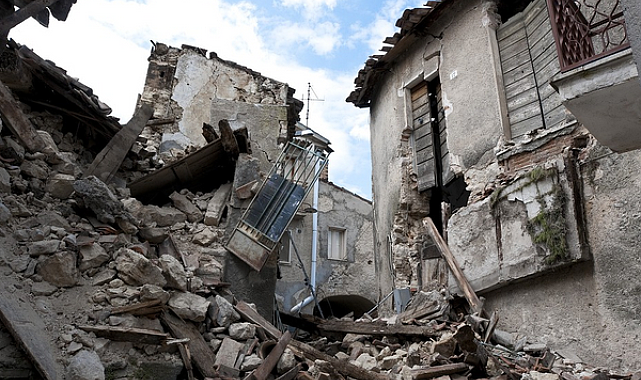 Bakan Özhaseki, Düzce depremini andı