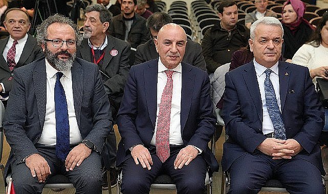 Başkan Altınok 8 kent araştırmaları kongresi'ne katıldı