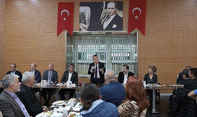 Başkan Böcek 'den hemşeri derneklerine teşekkür Başkan Böcek: 'İşimiz çok, yolumuz uzun'