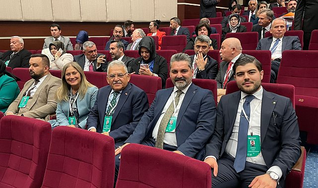 Başkan Büyükkılıç, AK Parti Genişletilmiş İl Başkanları Toplantısı’na katıldı